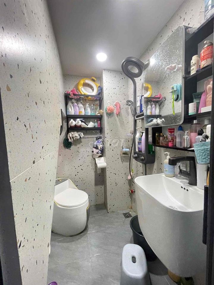 Nhà sổ hồng ko lộ giới - Dương Bá Trạc - 2 lầu ST