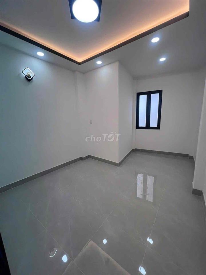 Bán nhà 3 tầng 4pn hẻm 475/ tùng thiện dương p12 Q8 cũ
