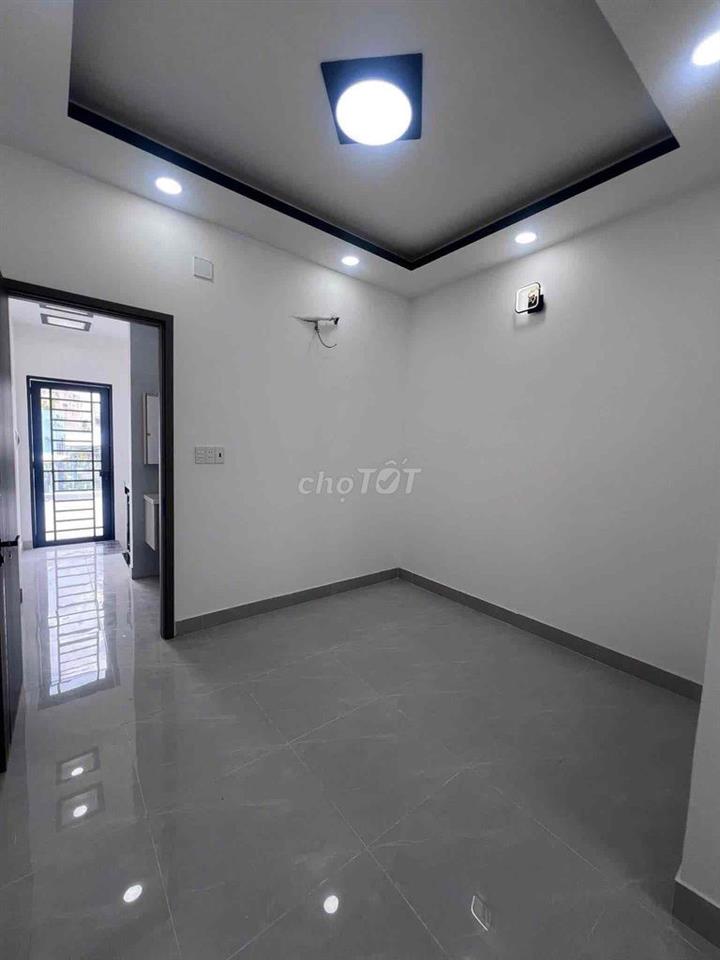 Bán nhà 3 tầng 4pn hẻm 475/ tùng thiện dương p12 Q8 cũ