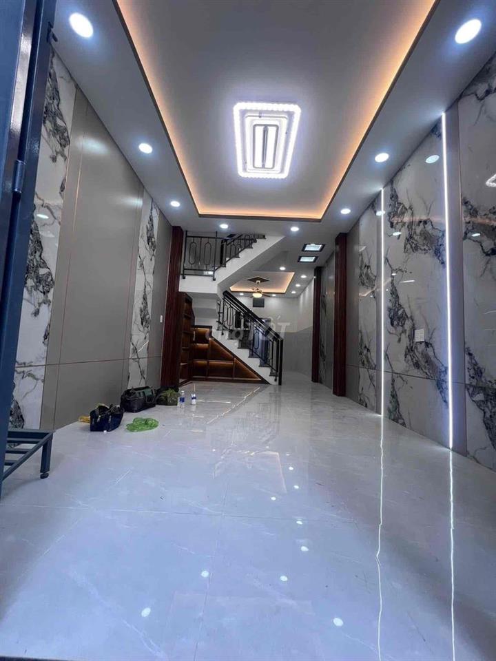 Bán nhà 3 tầng 4pn hẻm 475/ tùng thiện dương p12 Q8 cũ