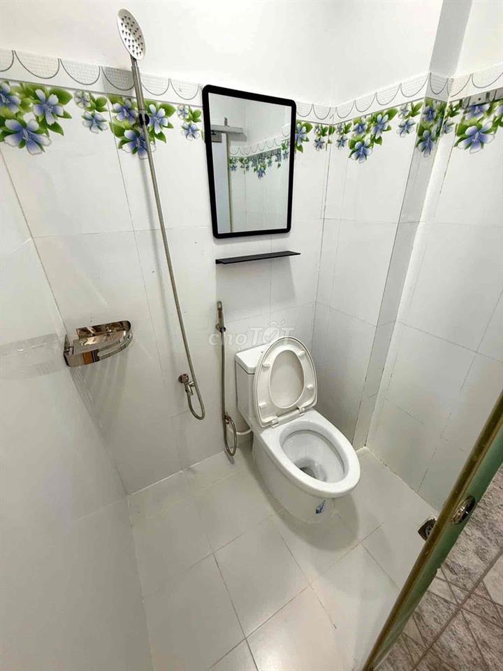 Bán nhà 2 căn đôi 2 lầu 5pn hẻm 181âu dương lân p2  #. Q8 cũ