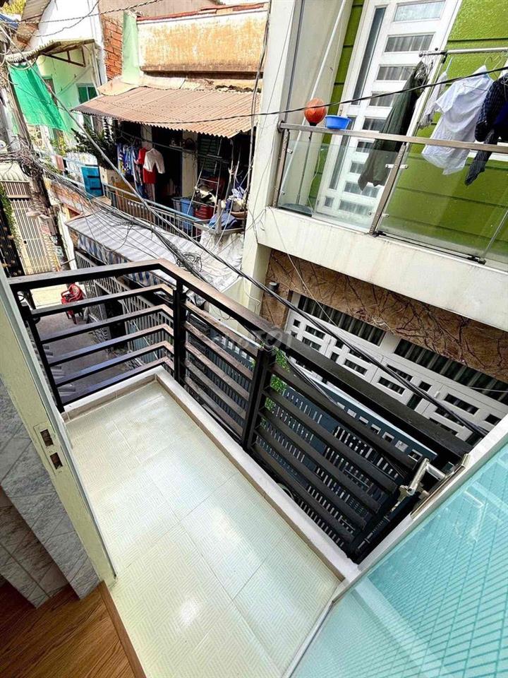 Bán nhà 2 căn đôi 2 lầu 5pn hẻm 181âu dương lân p2  #. Q8 cũ