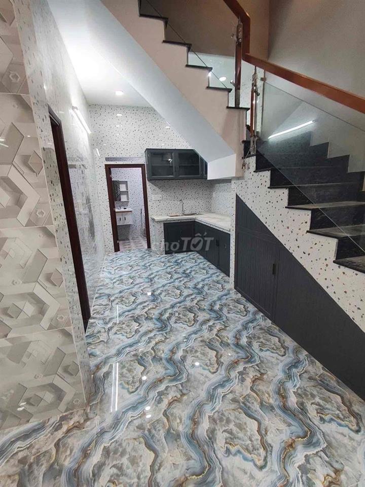 Bán nhà 3 lầu 4 pn mới xắy100% mới hẻm chợ nhi thiên đường p5 Q8