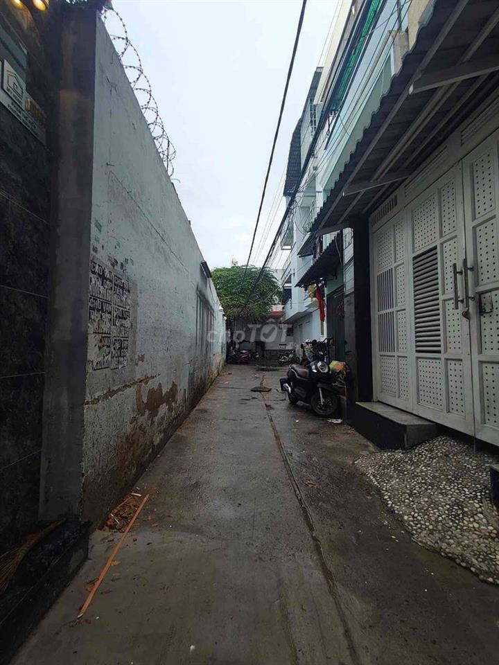 Bán nhà 3 lầu 4 pn mới xắy100% mới hẻm chợ nhi thiên đường p5 Q8