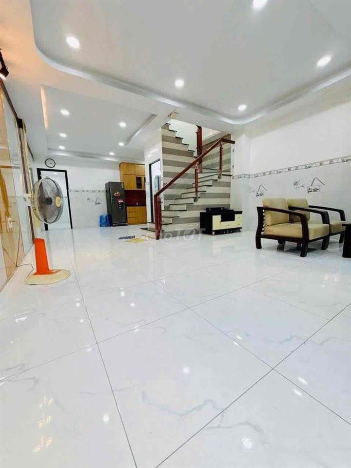 Bán nhà DT khủng hẻm 154/ âu dương lân p3 Q8