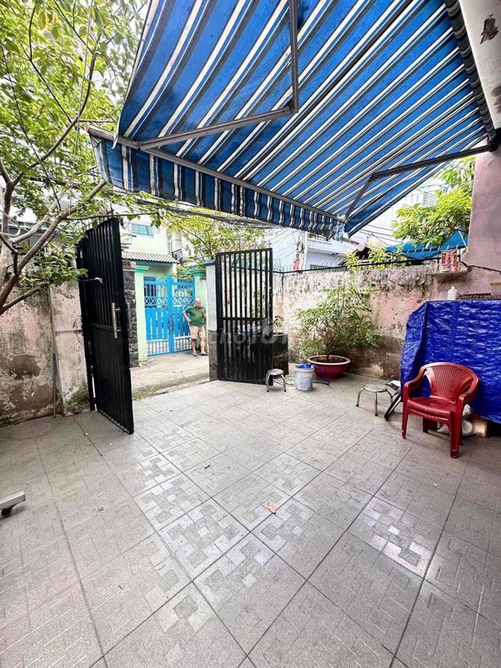 Bán nhà cấp 4 DT khủng 6,10 m x 15 m hẻm 3 m mai hắc đế p15 # Q8