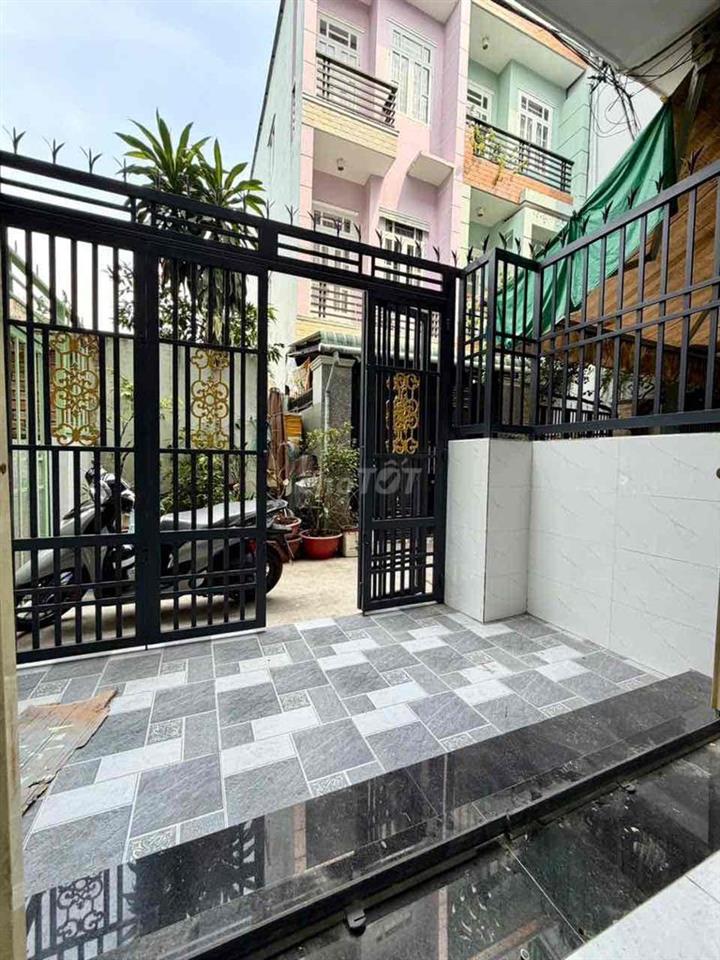 nhà bán 3.5 x 12m.  2 lầu. đường Mễ cốc F15.Q8.