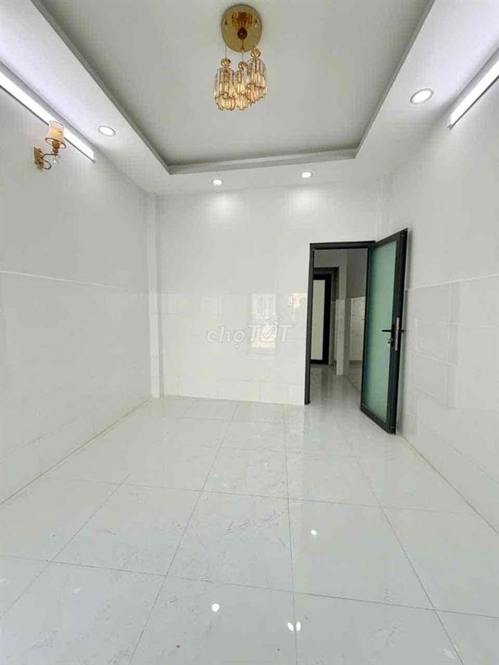 nhà bán 3.5 x 12m.  2 lầu. đường Mễ cốc F15.Q8.