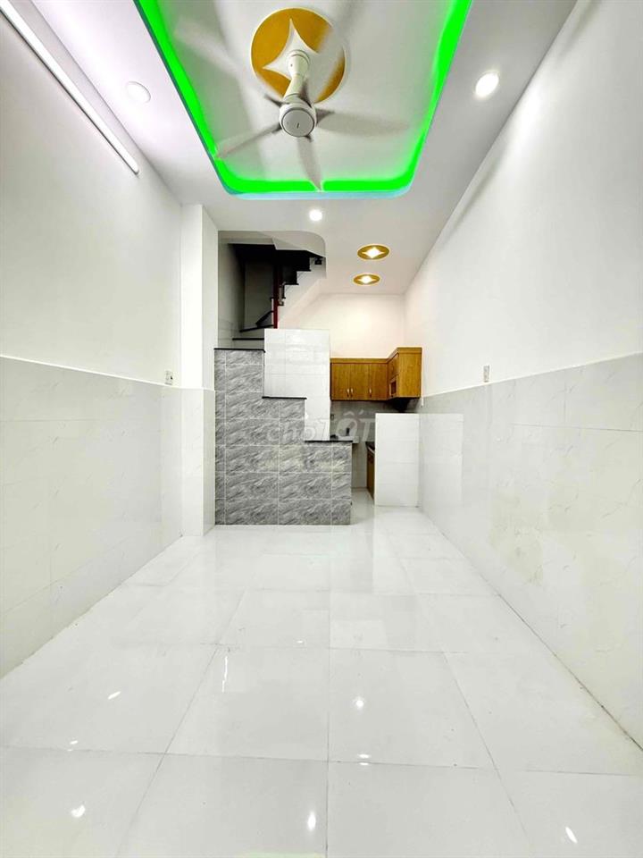 nhà bán 3 x 7m. 1 lầu đường Mễ cốc f15.Q8