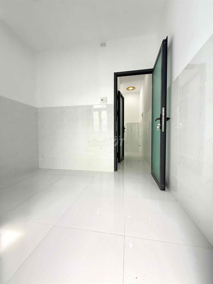 nhà bán 3 x 7m. 1 lầu đường Mễ cốc f15.Q8