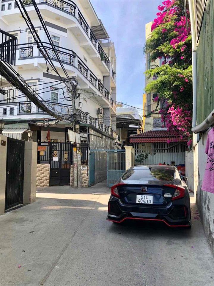 nhà bán 5m x 8m. 2 lầu 🚗 đường Phú định F16.Q8.