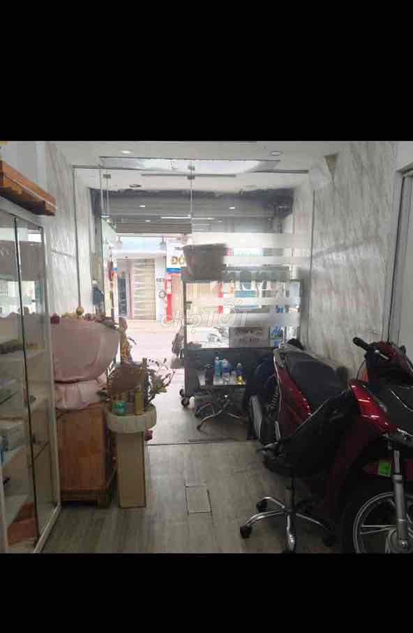 Cần Bán Nhà Mặt Tiền 666 Hưng Phú