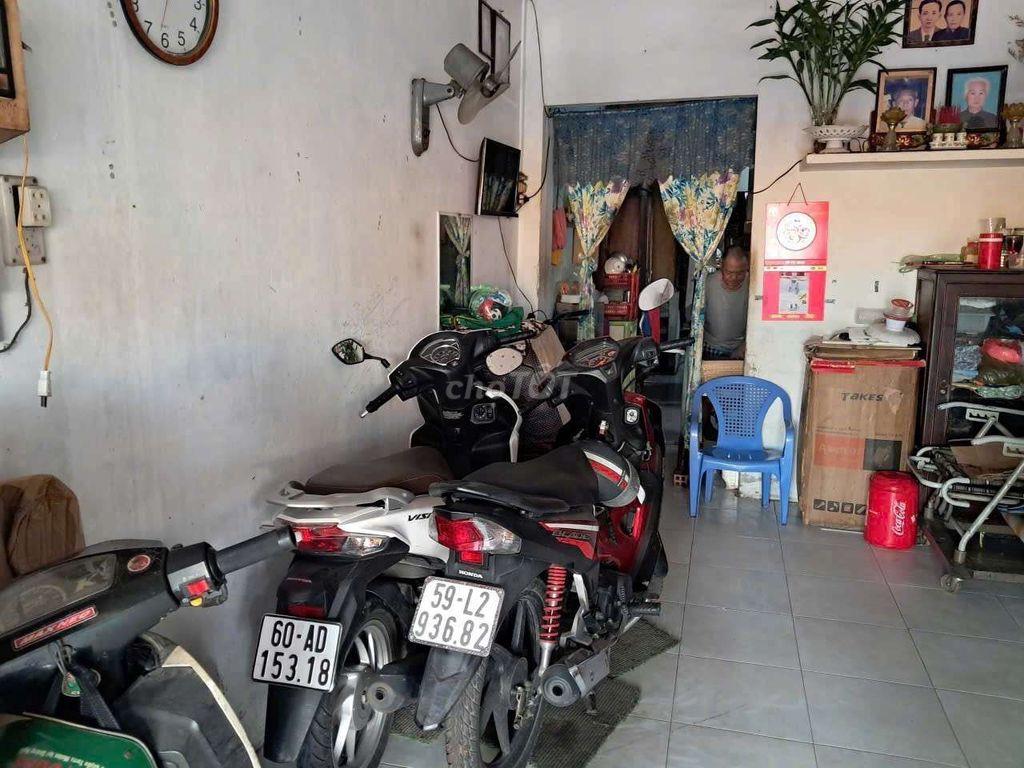 Nhà mặt tiền nội bộ Hưng Phú