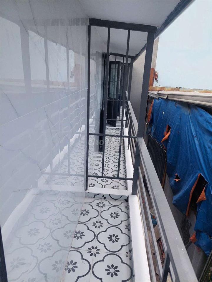 Bán nhà đường Phạm Hùng C1 DT.3m×5m } 1 Lầu 1 Phòng 1 toilet Hẽm chợ