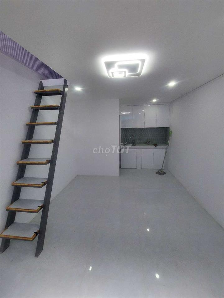 Bán nhà đường Phạm Hùng C1 DT.3m×5m } 1 Lầu 1 Phòng 1 toilet Hẽm chợ