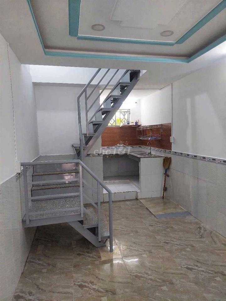 Bán nhà đường Phạm Hùng C3 DT.3m×13m } 1 Lững 2 Phòng 1 toilet hẽm 8m