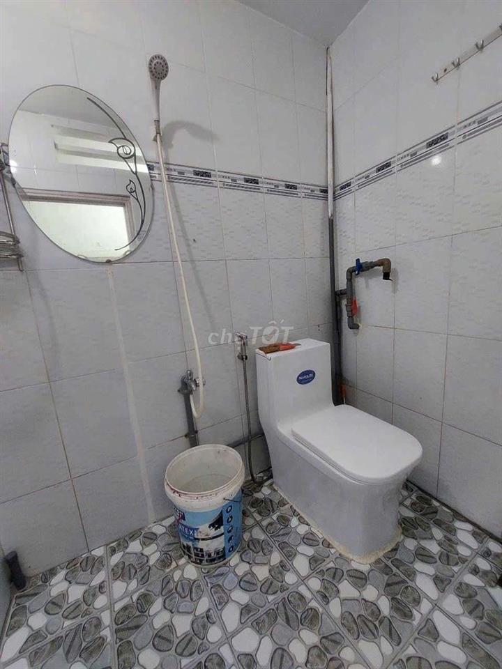 Bán nhà đường Phạm Hùng C3 DT.3m×13m } 1 Lững 2 Phòng 1 toilet hẽm 8m