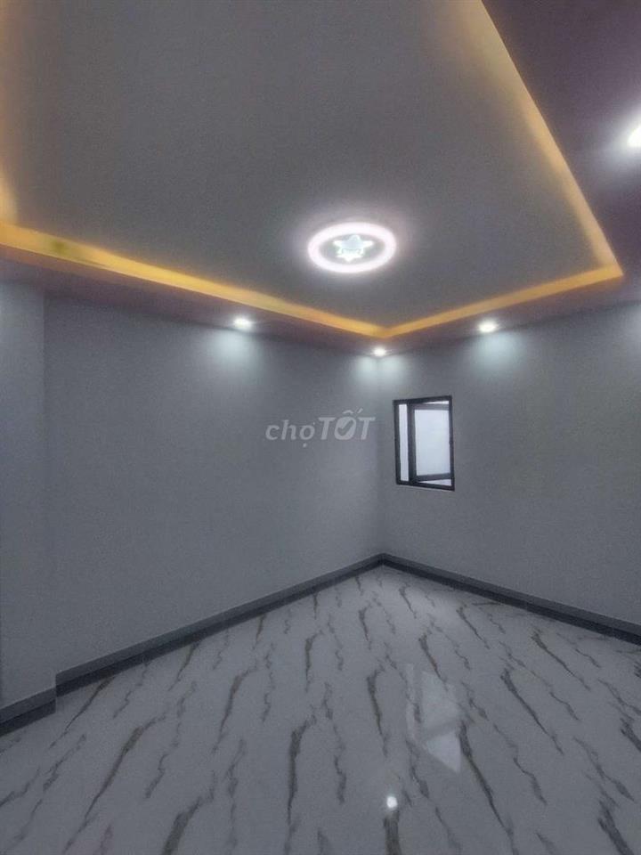 Bán nhà Mặt Tiền Hẽm đường Phạm Hùng C4 DT.4m×17m } 1 Lững 3 Phòng 2wc