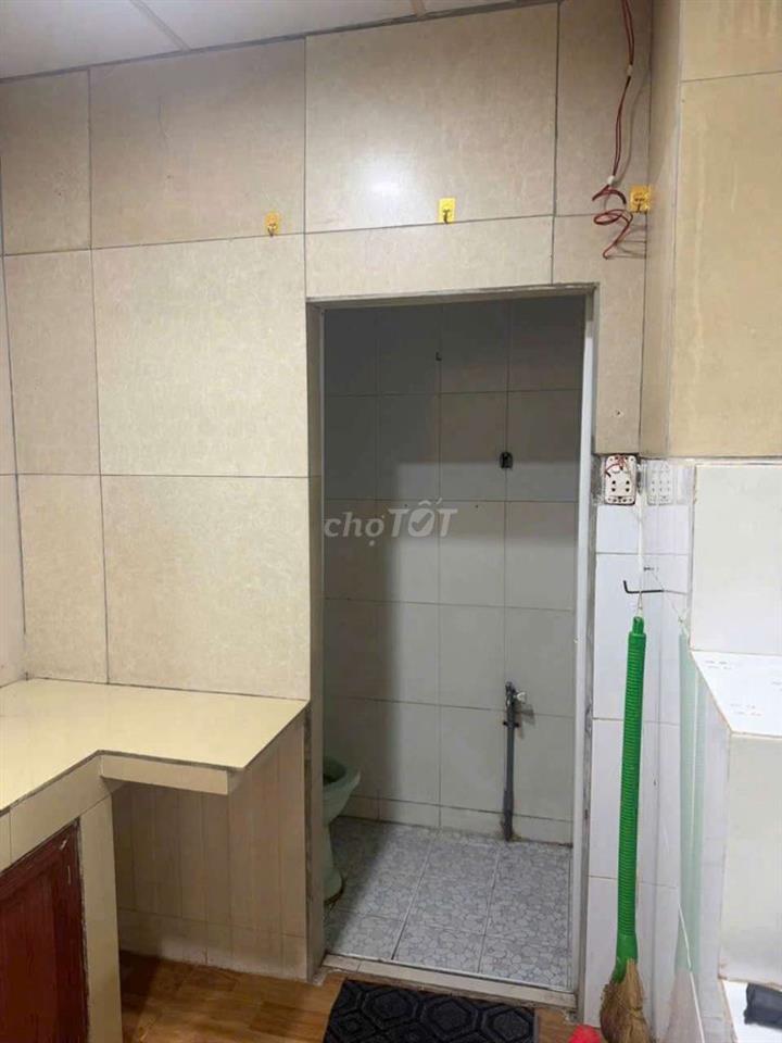 Bán nhà Mặt tiền hẽm đường Phạm Hùng C5 DT.4m×3m2 } 1 Lầu 1Phòng 1wc