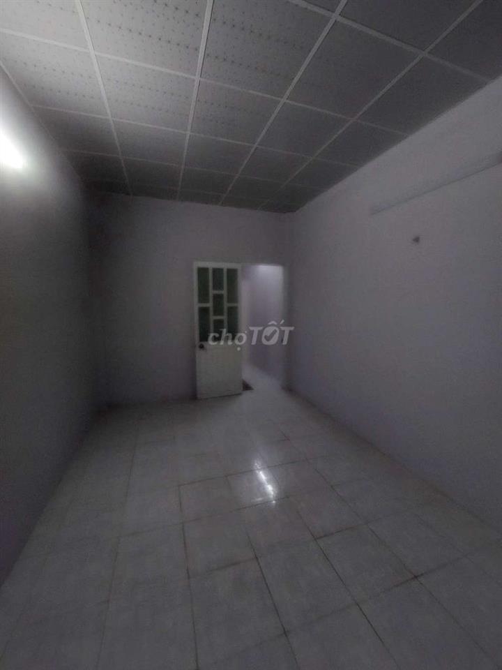 Bán nhà đường Phạm Hùng C7D DT.3m5×15m } 1Lầu 2 Phòng 2 toilet Hẽm 10m