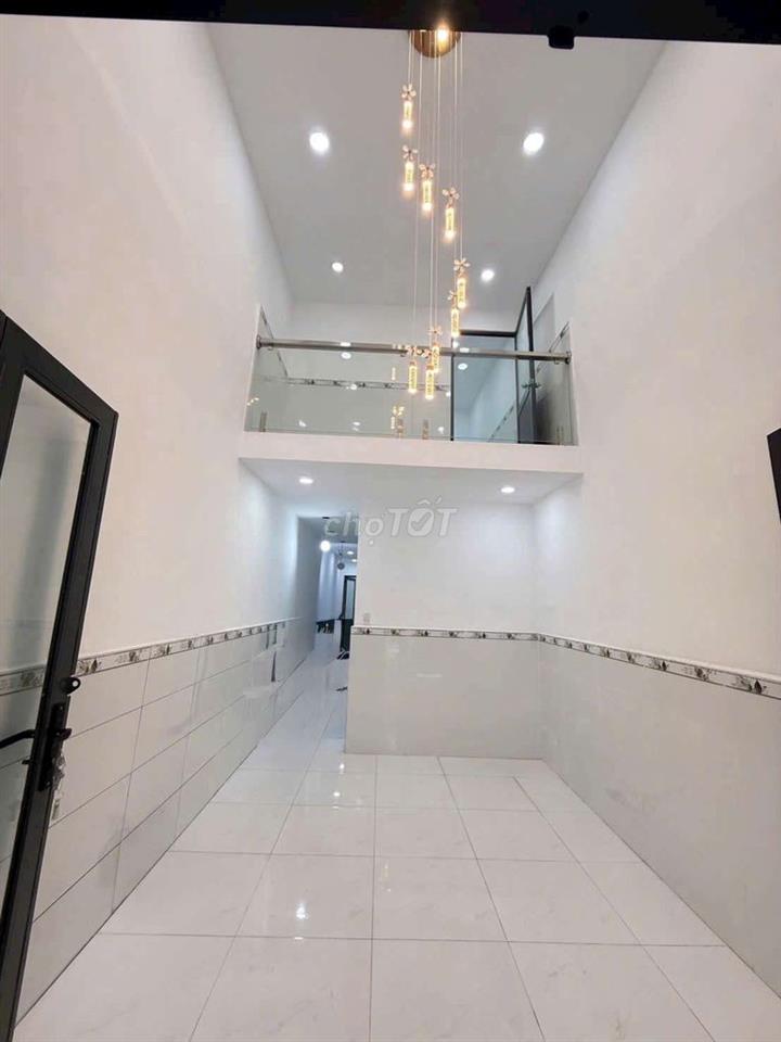 Bán nhà đường Quốc Lộ 50 DT.3m×17m } 1 lững 4 phòng 2 toilet hẽm 5m.
