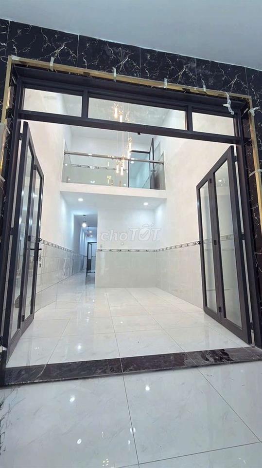 Bán nhà đường Quốc Lộ 50 DT.3m×17m } 1 lững 4 phòng 2 toilet hẽm 5m.