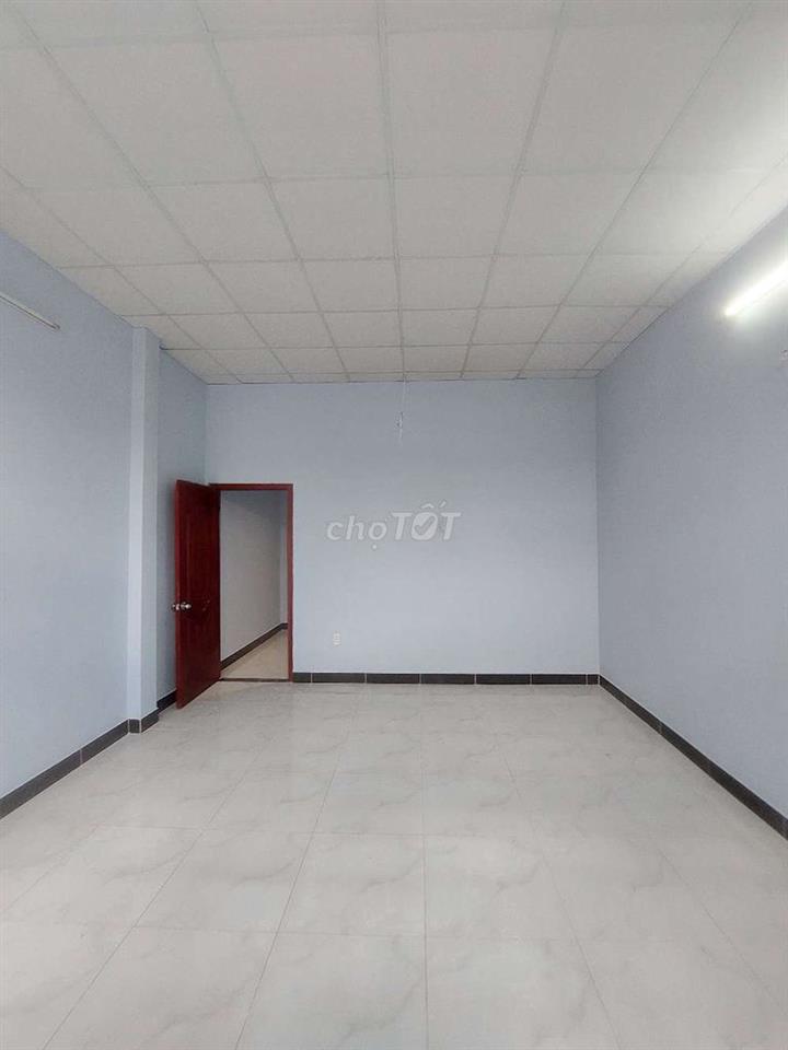 Bán nhà đường Phạm Hùng C7C DT.4m5×16m } 1 lầu 3 Phòng 2 toilet Hẽm3m5