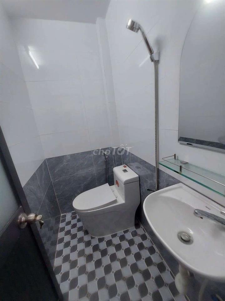 Bán nhà đường Phạm Thế Hiển P7.Q8 DT.3m5×4m2 } 1 Lầu 1  Phòng 1 toilet