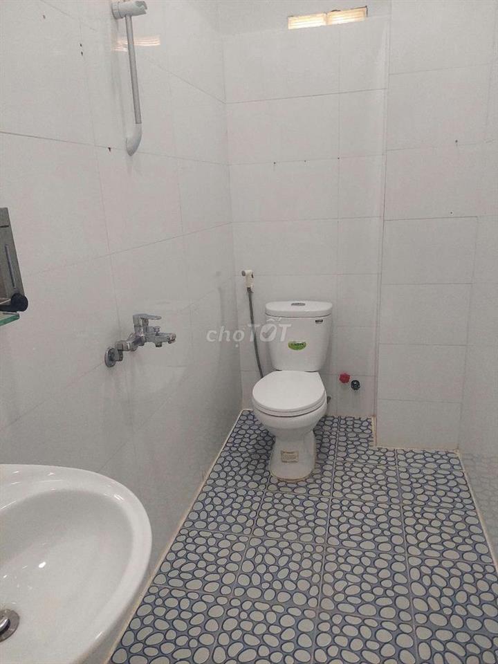 Bán nhà Mặt Tiền đường Phạm Hùng C7C DT.4m2×22m } 1 Lầu 3 Phòng 2 wc
