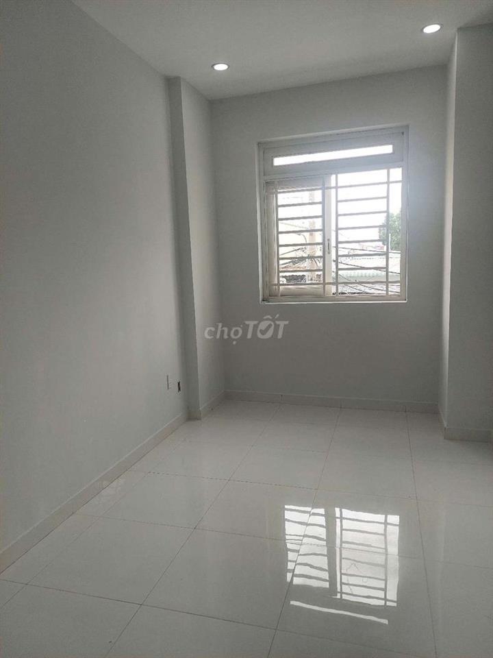 Bán nhà Mặt Tiền đường Phạm Hùng C7C DT.4m2×22m } 1 Lầu 3 Phòng 2 wc