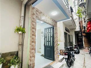 Bán nhà đường Trần Hưng Đạo P2.Q5 DT.3m×5m } 1 Lầu 1 Phòng 1 wc Hẽm 4m