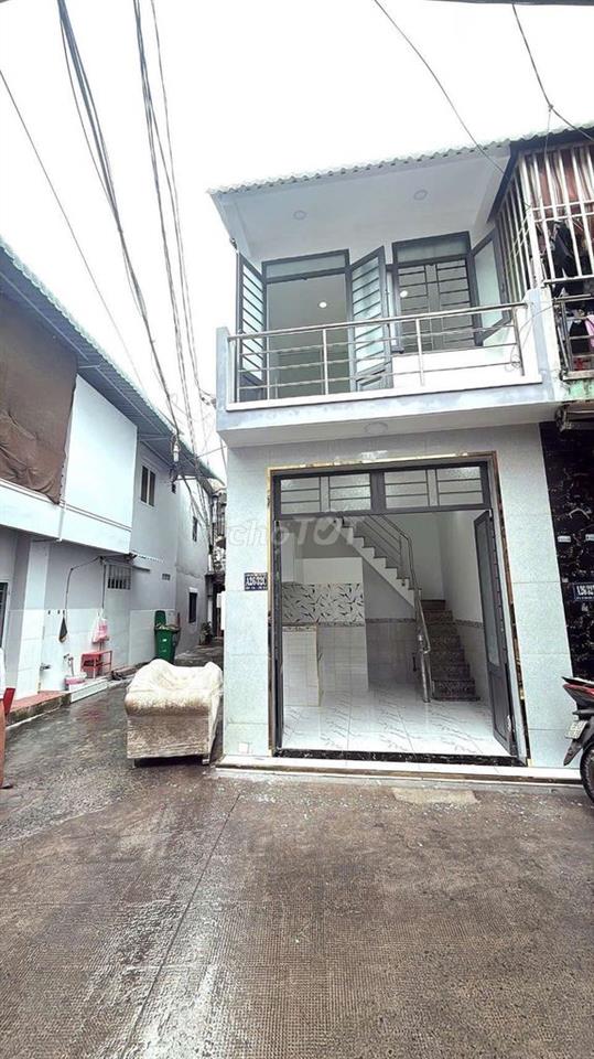 Bán nhà đường Quốc Lộ 50 & Nguyễn Văn Linh  DT.3m5×5m } 1 Lầu 1 Phòng