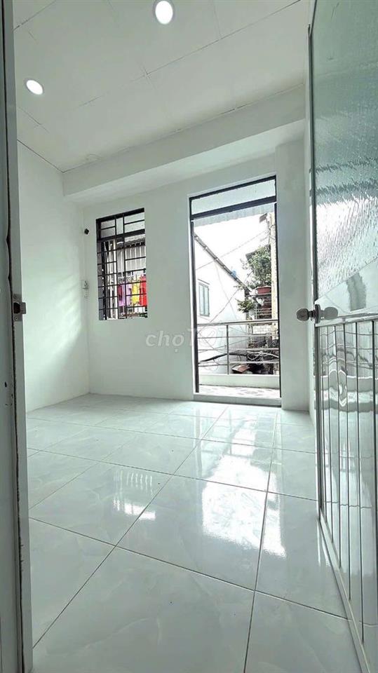 Bán nhà đường Quốc Lộ 50 & Nguyễn Văn Linh  DT.3m5×5m } 1 Lầu 1 Phòng