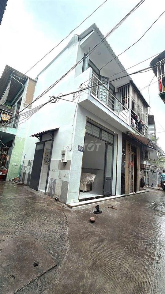 Bán nhà đường Quốc Lộ 50 & Nguyễn Văn Linh  DT.3m5×5m } 1 Lầu 1 Phòng