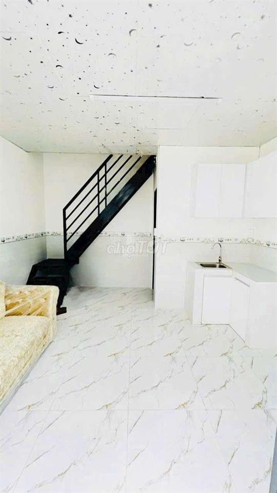 Bán nhà đường Phạm Hùng C10 DT.3×6 } 1 Lầu 1 Phòng 1 toilet hẽm xe tải
