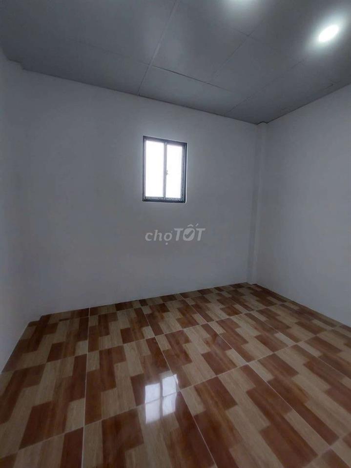Bán nhà đường Phạm Hùng C7C DT.4m×6m5 } 1 Lầu 1 Phòng 1 toilet hẽm 6m.