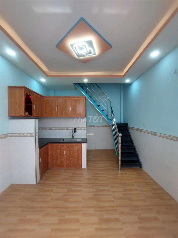 Bán nhà đường Quốc Lộ 50 DT.4m×5m } 1 Lầu 2 Phòng 1 toilet hẽm 3m.