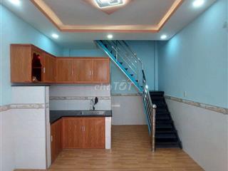 Bán nhà đường Quốc Lộ 50 DT.4m×5m } 1 Lầu 2 Phòng 1 toilet hẽm 3m.