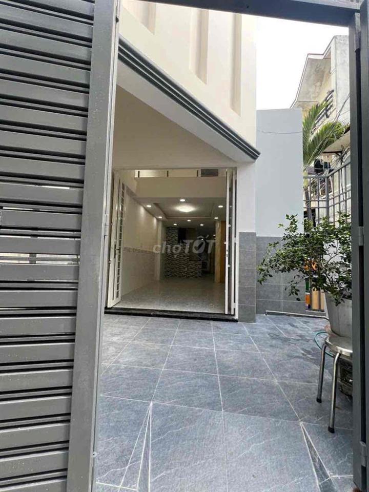 Nhà Lầu 4 Tầng Hẻm 4m Lưu Hữu Phước P15