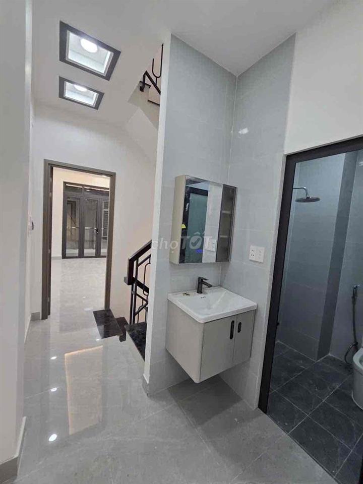 Nhà Lầu 4 Tầng Hẻm 4m Sát Mặt Tiền P12 Q8