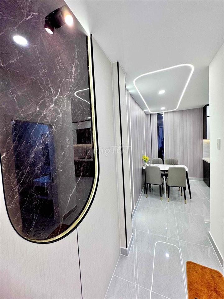 Nhà Lầu 5 Tầng Âu Dương Lân Hoàn Công Đủ