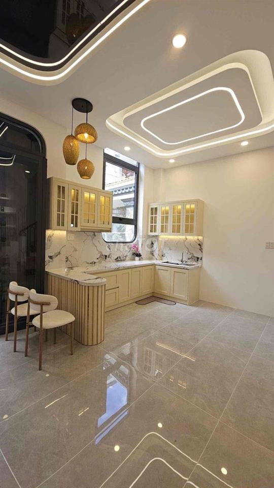 Nhà Lầu 4 Tầng Sân Thượng Hẻm Oto 6m Âu Dương Lân P3 Q8