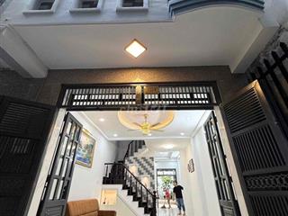 Nhà Lầu 3 Tầng Diện Tích Lớn 69.8m2 Hoàn Công Đủ Hẻm 4m