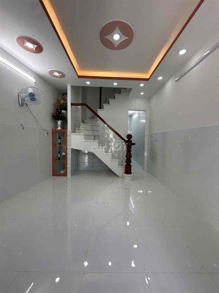 Mặt Tiền Đường Nhựa 12m Có Lề Đường Mai Hắc Đế P15 Q8