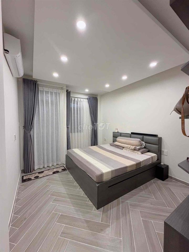 Nhà Lầu 6 Tầng Hẻm Oto Cách 1 Căn Ra Mặt Tiền P8 Q8