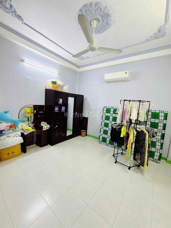 Nhà Lầu 4 Tầng 5P Ngủ Hẻm 4m Nở Hậu - Hoàn Công Đủ P1 Q8