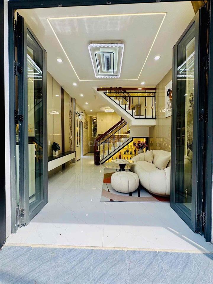 Nhà Lầu 3 Tầng Hẻm 4m Âu Dương Lân P3 Q8