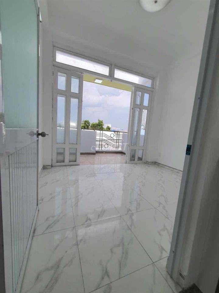 Nhà Lầu 3 Tầng Hẻm 4m Diện Tích Lớn P4 Q8