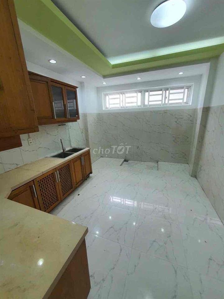 Nhà Lầu 3 Tầng Hẻm 4m Diện Tích Lớn P4 Q8