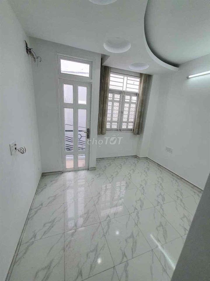 Nhà Lầu 3 Tầng Hẻm 4m Diện Tích Lớn P4 Q8